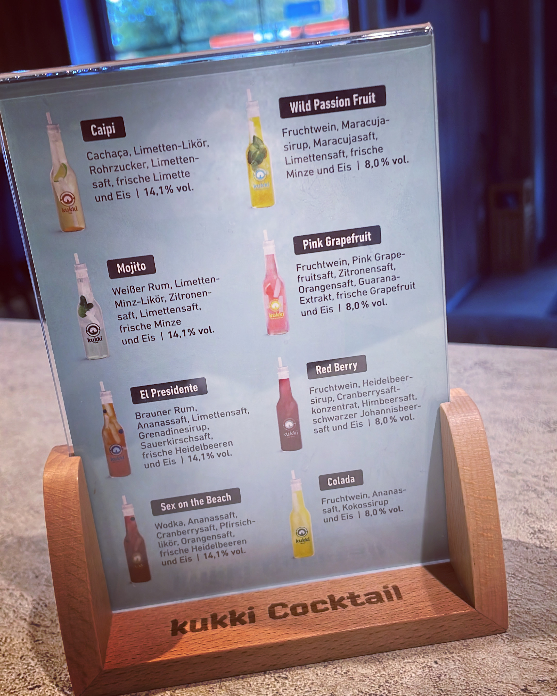 KUKKI-HAPPY-HOUR: JEDEN FREITAG VON 19:00 BIS 21:00 UHR (ZWEI KUKKI-COCKTAILS ZUM PREIS FÜR EINEN)